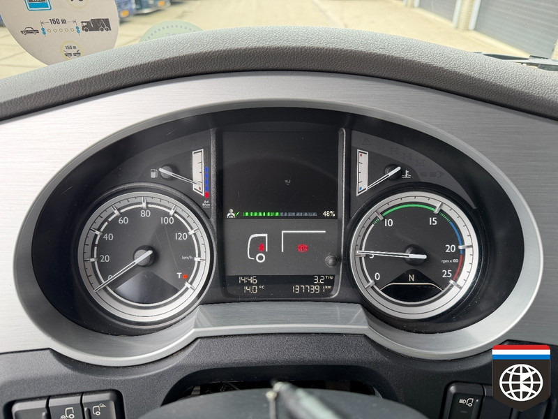 Frigorífico camión DAF XF 460 FAN TAIL LIFT / TRS / NIGHT A/C / RACING TEAM / CAMPER: foto 13