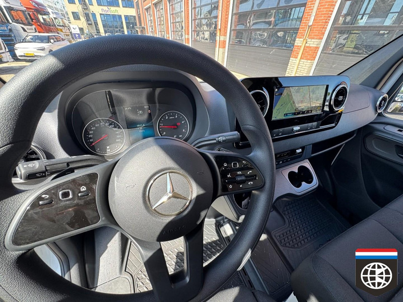 Furgoneta Mercedes-Benz Sprinter Laadbak verwarming - IDEAAL VOOR TRANSPORT VAN BLOEMEN IN DOZEN en/ of KRATTEN: foto 13 Furgoneta Mercedes-Benz Sprinter Laadbak verwarming - IDEAAL VOOR TRANSPORT VAN BLOEMEN IN DOZEN en/ of KRATTEN: foto 13