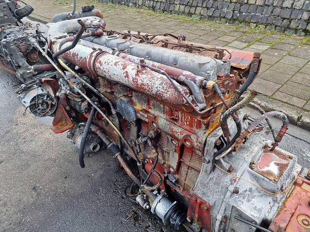 Iveco Turbostar 190-360 - Piezas de recambio: foto 5 Iveco Turbostar 190-360 - Piezas de recambio: foto 5