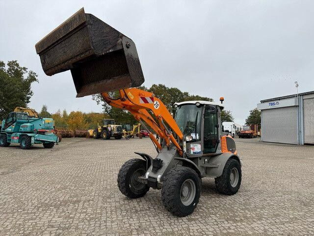 Atlas AR75e, Hydr. S.W.S., 4+1 Schaufel, Palettengabel - Cargadora de ruedas: foto 1 Atlas AR75e, Hydr. S.W.S., 4+1 Schaufel, Palettengabel - Cargadora de ruedas: foto 1