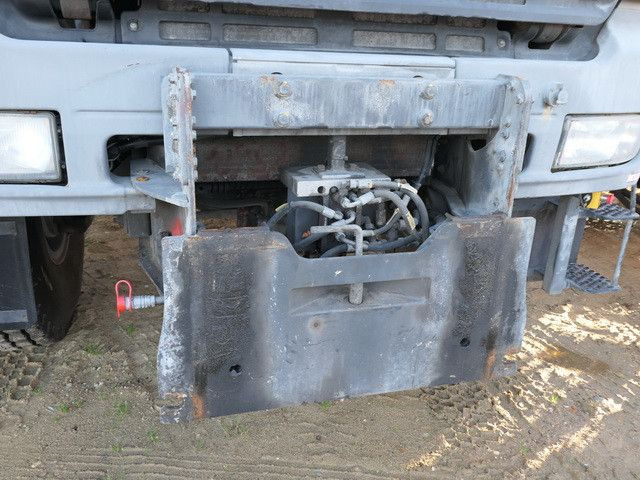 Mercedes-Benz 2035 AK Actros 4x4, Kehrmaschine Schmidt, Allrad - Camión: foto 5 Mercedes-Benz 2035 AK Actros 4x4, Kehrmaschine Schmidt, Allrad - Camión: foto 5