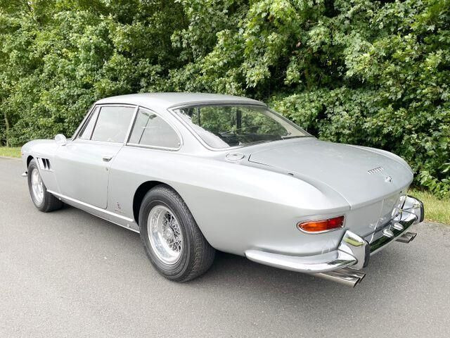 Ferrari 330 GT Coupe 2+2/TÜV neu/H-Zulassung - Coupé: foto 5 Ferrari 330 GT Coupe 2+2/TÜV neu/H-Zulassung - Coupé: foto 5