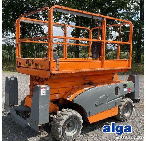 Haulotte Compact 12 DX, Geländegängig, Kubota, 12,15m - Plataforma de tijeras: foto 1 Haulotte Compact 12 DX, Geländegängig, Kubota, 12,15m - Plataforma de tijeras: foto 1