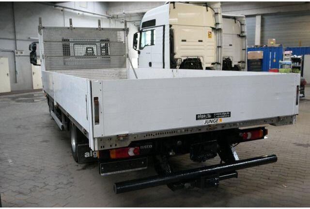 Iveco 80-210 EuroCargo 4x2, 6.100mm lang, 2x AHK, Luft - Camión caja abierta: foto 4 Iveco 80-210 EuroCargo 4x2, 6.100mm lang, 2x AHK, Luft - Camión caja abierta: foto 4