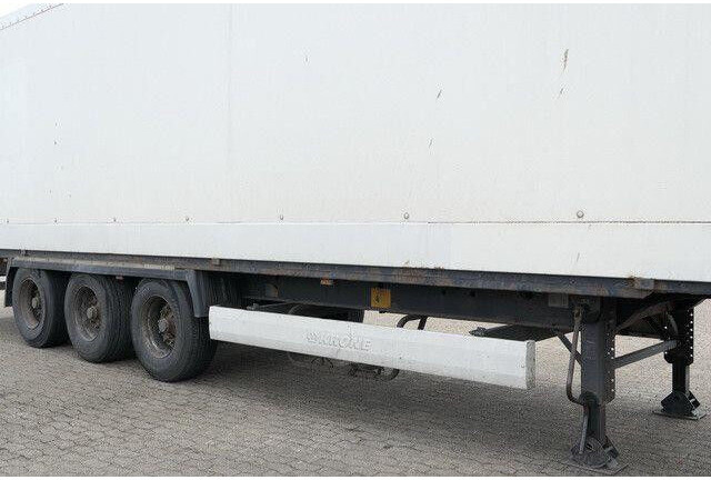 Krone SD, Isoliert, Türen, BPW, Luftfederung, 13.62m - Caja cerrada semirremolque: foto 4 Krone SD, Isoliert, Türen, BPW, Luftfederung, 13.62m - Caja cerrada semirremolque: foto 4