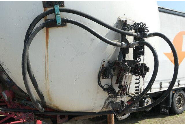 Cisterna semirremolque LAG GSA 24, Gülleauflieger, Vogelsang, 32m³, BPW: foto 8 Cisterna semirremolque LAG GSA 24, Gülleauflieger, Vogelsang, 32m³, BPW: foto 8