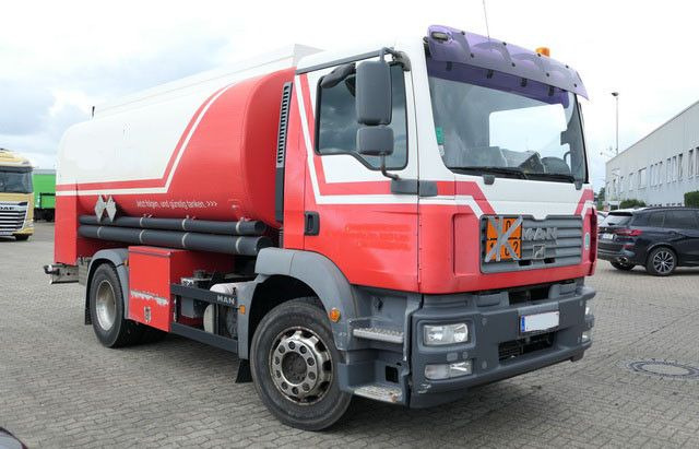 MAN 18.280 TGM, 14m³, 3 Kammern, 2x Schlauchtrommel - Cisterna camión: foto 4 MAN 18.280 TGM, 14m³, 3 Kammern, 2x Schlauchtrommel - Cisterna camión: foto 4