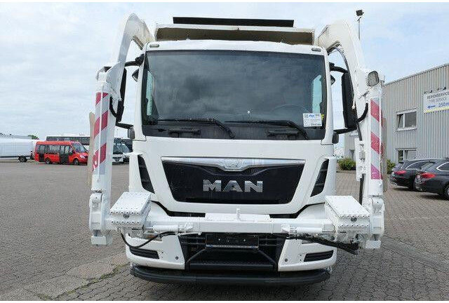 MAN 26.320 TGS BL 6x2, Überkopflader/Frontlader, AC - Camión de basura: foto 2 MAN 26.320 TGS BL 6x2, Überkopflader/Frontlader, AC - Camión de basura: foto 2