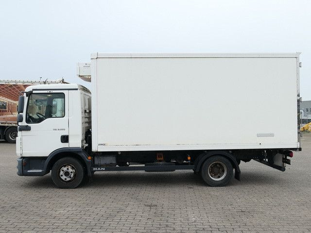 MAN 8.220 TGL BL 4x2, Thermo King, 3. Sitz, 5m lang - Frigorífico camión: foto 2 MAN 8.220 TGL BL 4x2, Thermo King, 3. Sitz, 5m lang - Frigorífico camión: foto 2