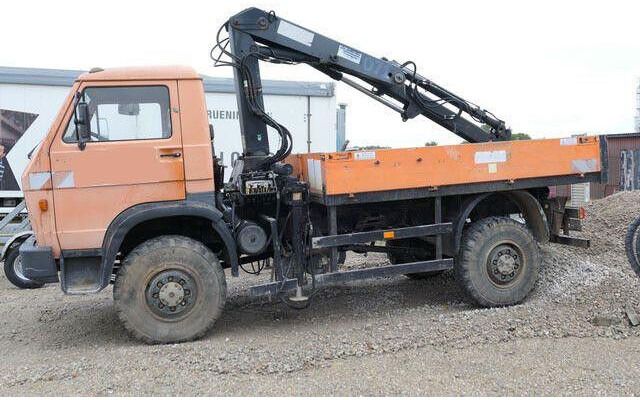 MAN 9.150 4x4, Allrad, Hiab 071 AW, Einzelbereifung - Camión caja abierta: foto 2 MAN 9.150 4x4, Allrad, Hiab 071 AW, Einzelbereifung - Camión caja abierta: foto 2