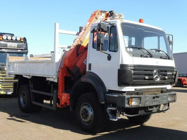 Mercedes-Benz 2024 AK 4x4, Tals AK 140.1 A3, Greifersteuerung - Volquete camión: foto 5 Mercedes-Benz 2024 AK 4x4, Tals AK 140.1 A3, Greifersteuerung - Volquete camión: foto 5