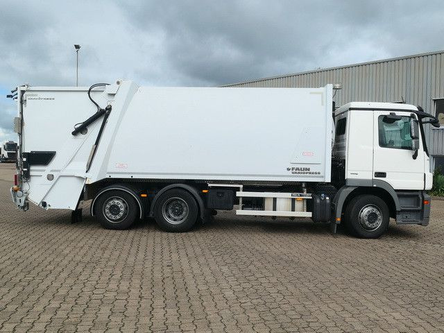 Mercedes-Benz 2532 L Actros 6x2, Faun, Variopress II 524,Klima - Camión de basura: foto 2 Mercedes-Benz 2532 L Actros 6x2, Faun, Variopress II 524,Klima - Camión de basura: foto 2