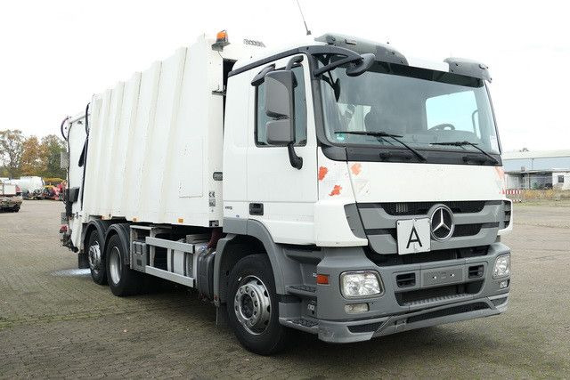 Mercedes-Benz 2532 L Actros 6x2, Faun, Variopress, Zöller, AC - Camión de basura: foto 3 Mercedes-Benz 2532 L Actros 6x2, Faun, Variopress, Zöller, AC - Camión de basura: foto 3
