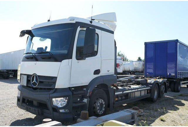 Mercedes-Benz 2543 L Actros 6x2, Meiller RK 21.70, Lenk-Lift - Multibasculante camión: foto 4 Mercedes-Benz 2543 L Actros 6x2, Meiller RK 21.70, Lenk-Lift - Multibasculante camión: foto 4