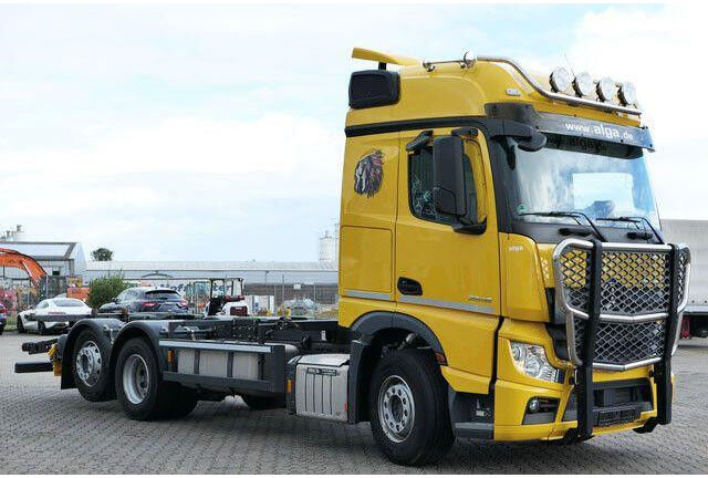 Mercedes-Benz 2546 L 6x2, MP4, 2x Schlafliege, Bullfänger, AC - Chasis camión: foto 4 Mercedes-Benz 2546 L 6x2, MP4, 2x Schlafliege, Bullfänger, AC - Chasis camión: foto 4