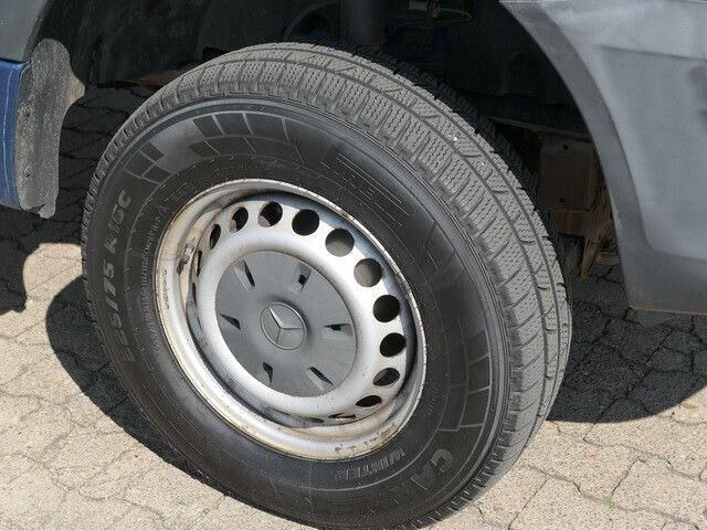 Mercedes-Benz 316 CDI DOKA 4x4, Allrad, klima, 6. Sitze - Furgoneta con caja de lona, Furgoneta combi: foto 3 Mercedes-Benz 316 CDI DOKA 4x4, Allrad, klima, 6. Sitze - Furgoneta con caja de lona, Furgoneta combi: foto 3