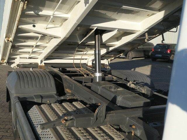 Mercedes-Benz 818 K Atego 4x2, Meiller, AHK, 3. Sitz, 168tkm. - Volquete camión: foto 2 Mercedes-Benz 818 K Atego 4x2, Meiller, AHK, 3. Sitz, 168tkm. - Volquete camión: foto 2