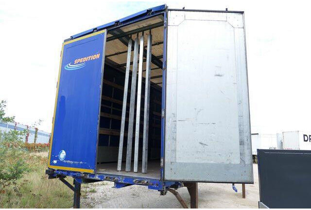 Stern BDF, Schiebeplane, Alu-Bordwände - Chasis camión: foto 4 Stern BDF, Schiebeplane, Alu-Bordwände - Chasis camión: foto 4