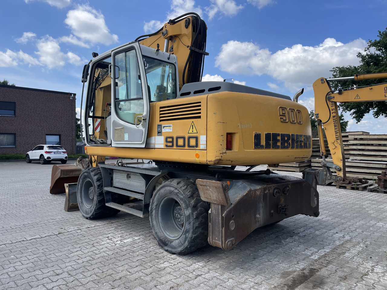 LIEBHERR A900C HD Litronic - Excavadora de ruedas: foto 2 LIEBHERR A900C HD Litronic - Excavadora de ruedas: foto 2