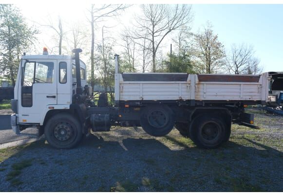 Camion benne Volvo FL6-165 turbo (1987-359.455 km-VIN:YB1E6A2A9JB417964) - Camión caja abierta: foto 2 Camion benne Volvo FL6-165 turbo (1987-359.455 km-VIN:YB1E6A2A9JB417964) - Camión caja abierta: foto 2