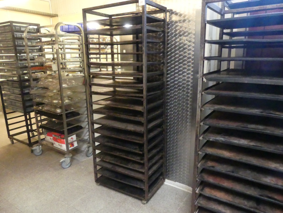 Chariot de four avec platine 60x40 cm (4 bords) - Maquinaria de panadería: foto 2 Chariot de four avec platine 60x40 cm (4 bords) - Maquinaria de panadería: foto 2