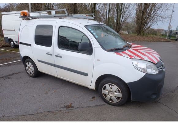 Camionnette utilitaire Renault Kangoo 1,5 DCI 80 (2014-48.012 km) - Otros: foto 2 Camionnette utilitaire Renault Kangoo 1,5 DCI 80 (2014-48.012 km) - Otros: foto 2
