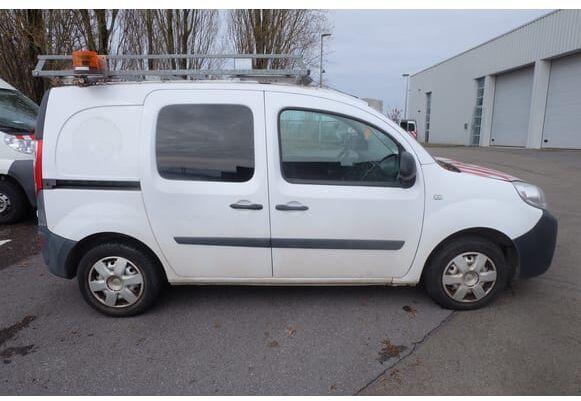 Camionnette utilitaire Renault Kangoo 1,5 DCI 80 (2014-48.012 km) - Otros: foto 3 Camionnette utilitaire Renault Kangoo 1,5 DCI 80 (2014-48.012 km) - Otros: foto 3
