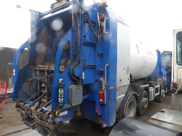 REF:05-BHS-7 - Camion poubelle DAF CF290FAG (2016-200.697 km) - Camión de basura: foto 3 REF:05-BHS-7 - Camion poubelle DAF CF290FAG (2016-200.697 km) - Camión de basura: foto 3