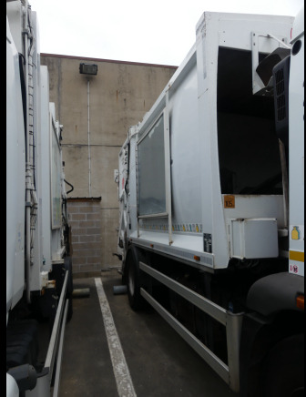 REF:1449 - Camion poubelle Renault Access (2013-174.062 km)(VIN: SEG1930BL5BD17227) - Camión de basura: foto 4 REF:1449 - Camion poubelle Renault Access (2013-174.062 km)(VIN: SEG1930BL5BD17227) - Camión de basura: foto 4