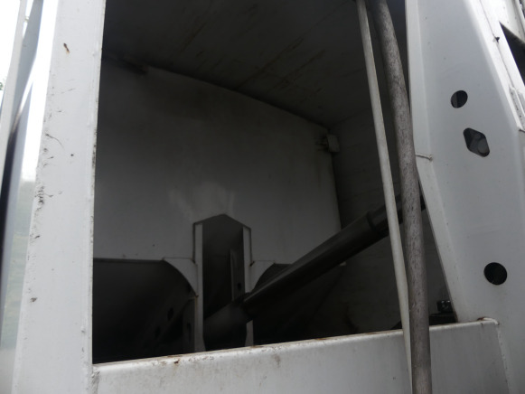 REF:5474 - Camion poubelle Renault Access (VIN: SEG1930BL5BD17874) - Camión de basura: foto 5 REF:5474 - Camion poubelle Renault Access (VIN: SEG1930BL5BD17874) - Camión de basura: foto 5