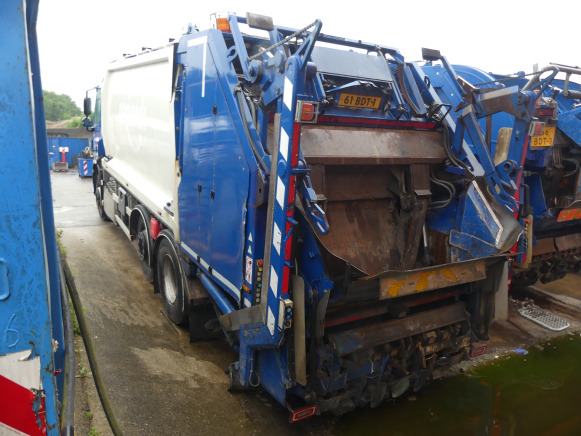 REF:61-BDT-1 - Camion poubelle DAF CF 290 FAG (2014-364.476 km) - Camión de basura: foto 4 REF:61-BDT-1 - Camion poubelle DAF CF 290 FAG (2014-364.476 km) - Camión de basura: foto 4