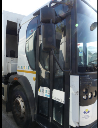 REF:8443 - Camion poubelle Renault Access (2013-128.985 km) - Camión de basura: foto 4 REF:8443 - Camion poubelle Renault Access (2013-128.985 km) - Camión de basura: foto 4