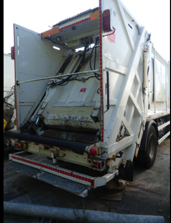 REF:8490 - Camion poubelle Renault Access (2014-236.794 km) - Camión de basura: foto 3 REF:8490 - Camion poubelle Renault Access (2014-236.794 km) - Camión de basura: foto 3