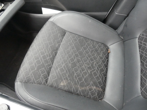 Coche REF:C20639 - Voiture Peugeot 3008 (2015-237.408 km) (VIN: VF30U5GZTFS219665): foto 19