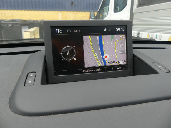 Coche REF:C20639 - Voiture Peugeot 3008 (2015-237.408 km) (VIN: VF30U5GZTFS219665): foto 20