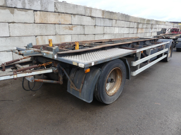 REF:WD-83-GR - Remorque porte container Floor FLA-10-108 - Portacontenedore/ Intercambiable remolque: foto 1 REF:WD-83-GR - Remorque porte container Floor FLA-10-108 - Portacontenedore/ Intercambiable remolque: foto 1
