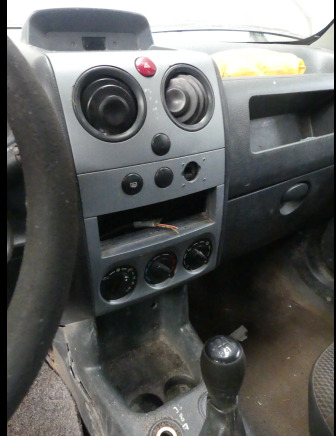 Coche Voiture Citroën Berlingo: foto 10