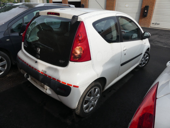 Voiture Peugeot 107 (2012-99.475 km) - Coche: foto 3 Voiture Peugeot 107 (2012-99.475 km) - Coche: foto 3