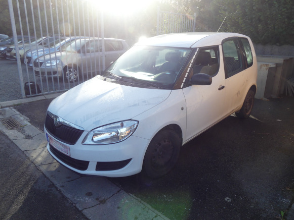 Voiture Skoda Roomster (2010-118.919 km) - Coche: foto 1 Voiture Skoda Roomster (2010-118.919 km) - Coche: foto 1