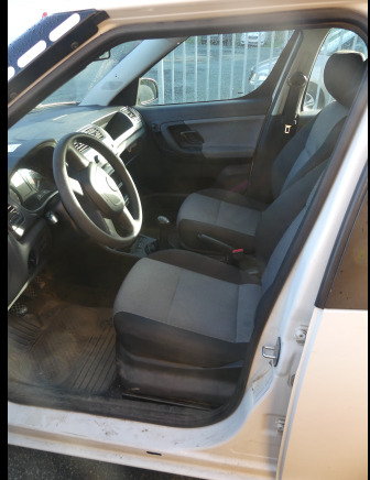 Voiture Skoda Roomster (2010-118.919 km) - Coche: foto 5 Voiture Skoda Roomster (2010-118.919 km) - Coche: foto 5
