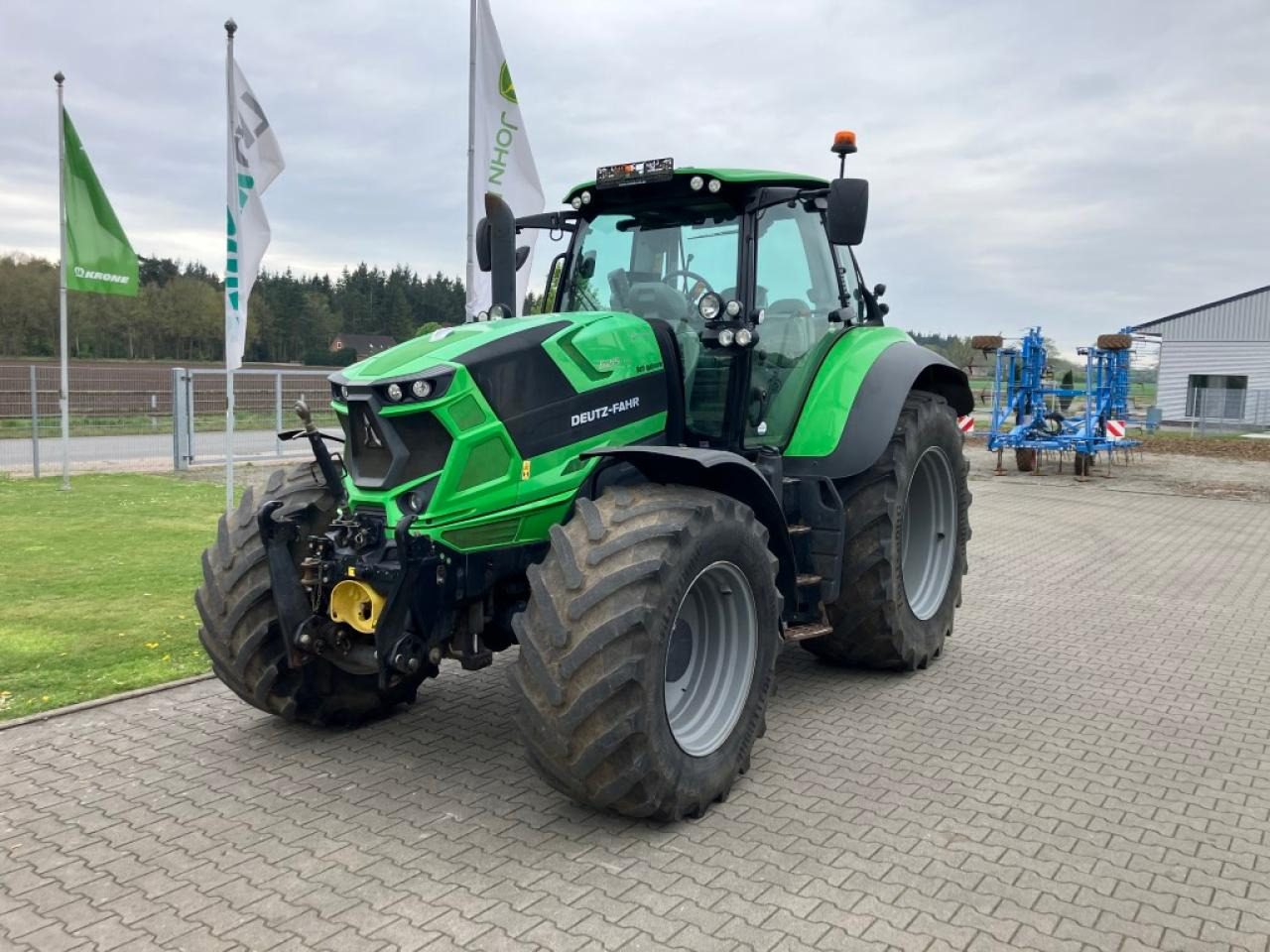 Deutz-Fahr 6215 TTV - Tractor: foto 1 Deutz-Fahr 6215 TTV - Tractor: foto 1