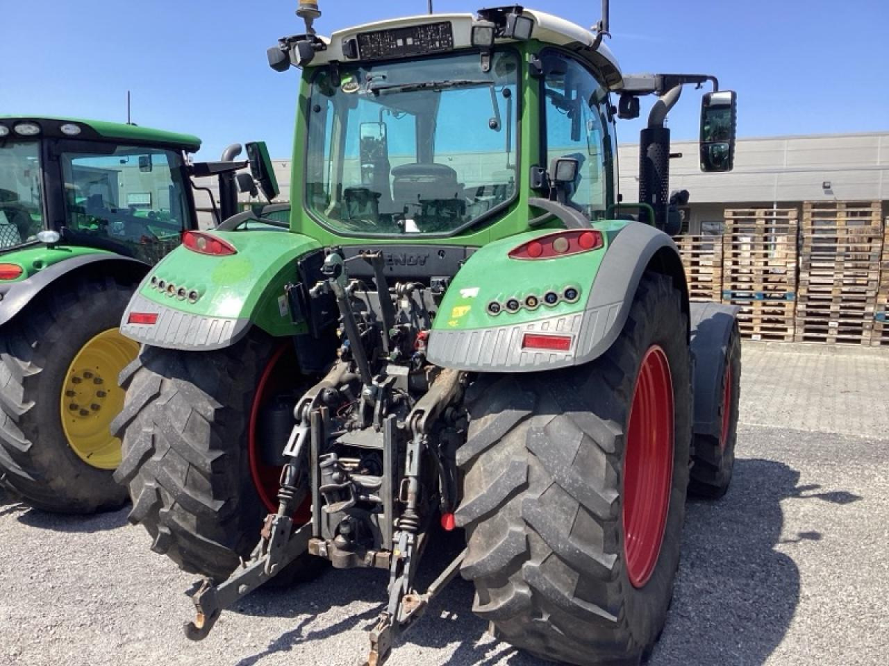 Fendt 720 Vario Profi Plus - Tractor: foto 3 Fendt 720 Vario Profi Plus - Tractor: foto 3