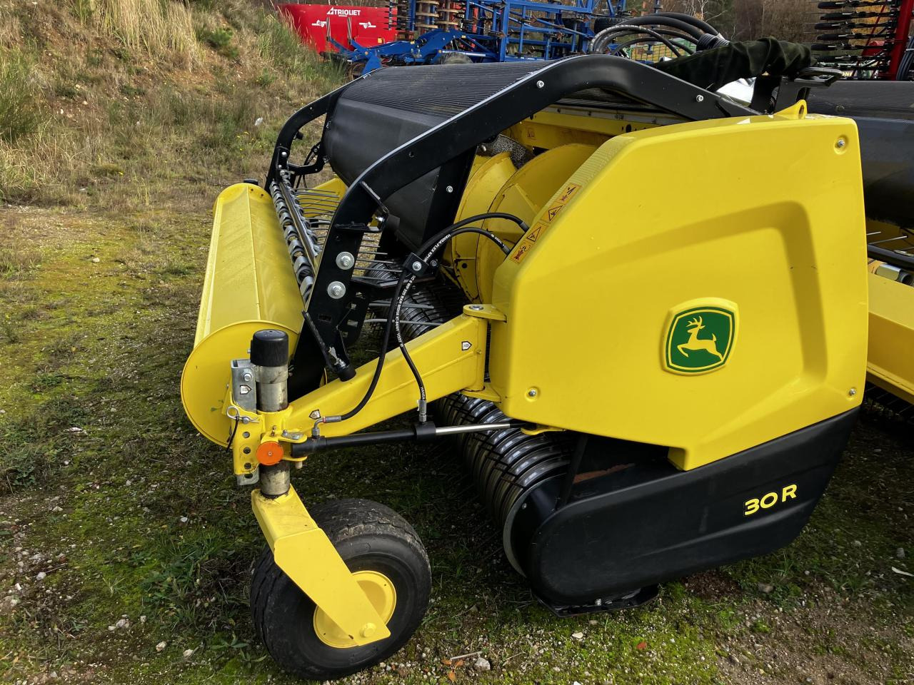 John Deere 30R - Accesorios para cosechadoras de forraje: foto 3 John Deere 30R - Accesorios para cosechadoras de forraje: foto 3