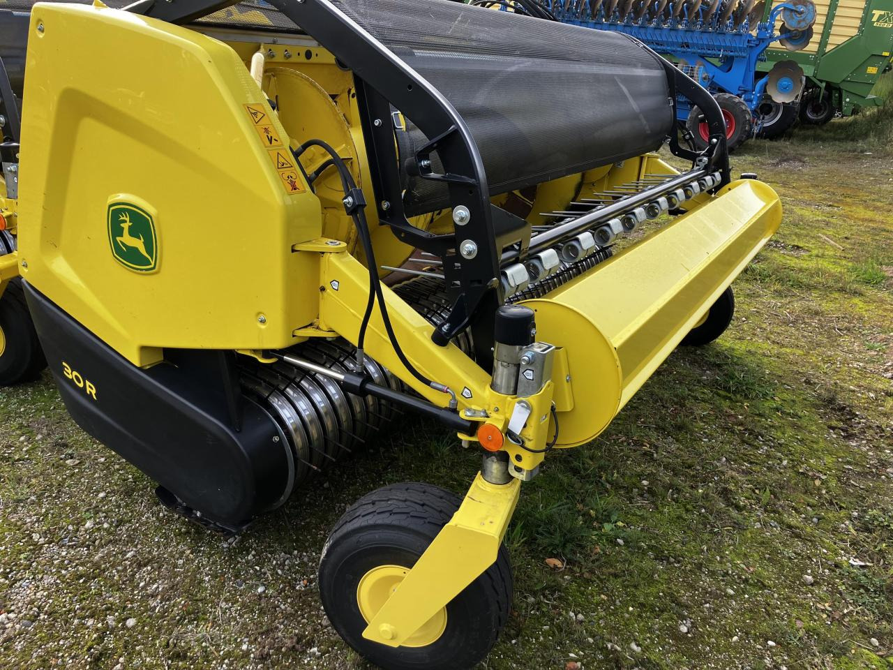 John Deere 30R - Accesorios para cosechadoras de forraje: foto 1 John Deere 30R - Accesorios para cosechadoras de forraje: foto 1