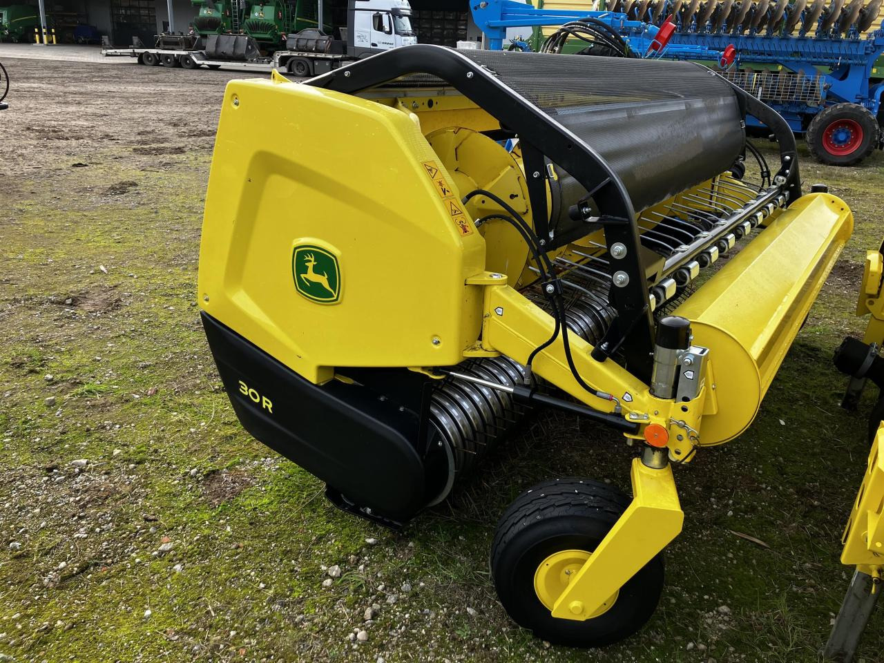 John Deere 30R - Accesorios para cosechadoras de forraje: foto 4 John Deere 30R - Accesorios para cosechadoras de forraje: foto 4