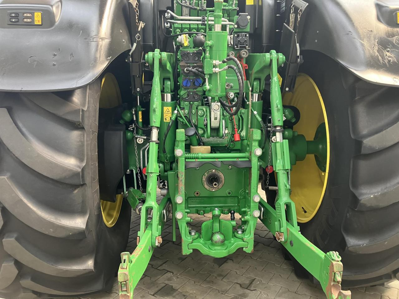 John Deere 6215R - Tractor: foto 5 John Deere 6215R - Tractor: foto 5