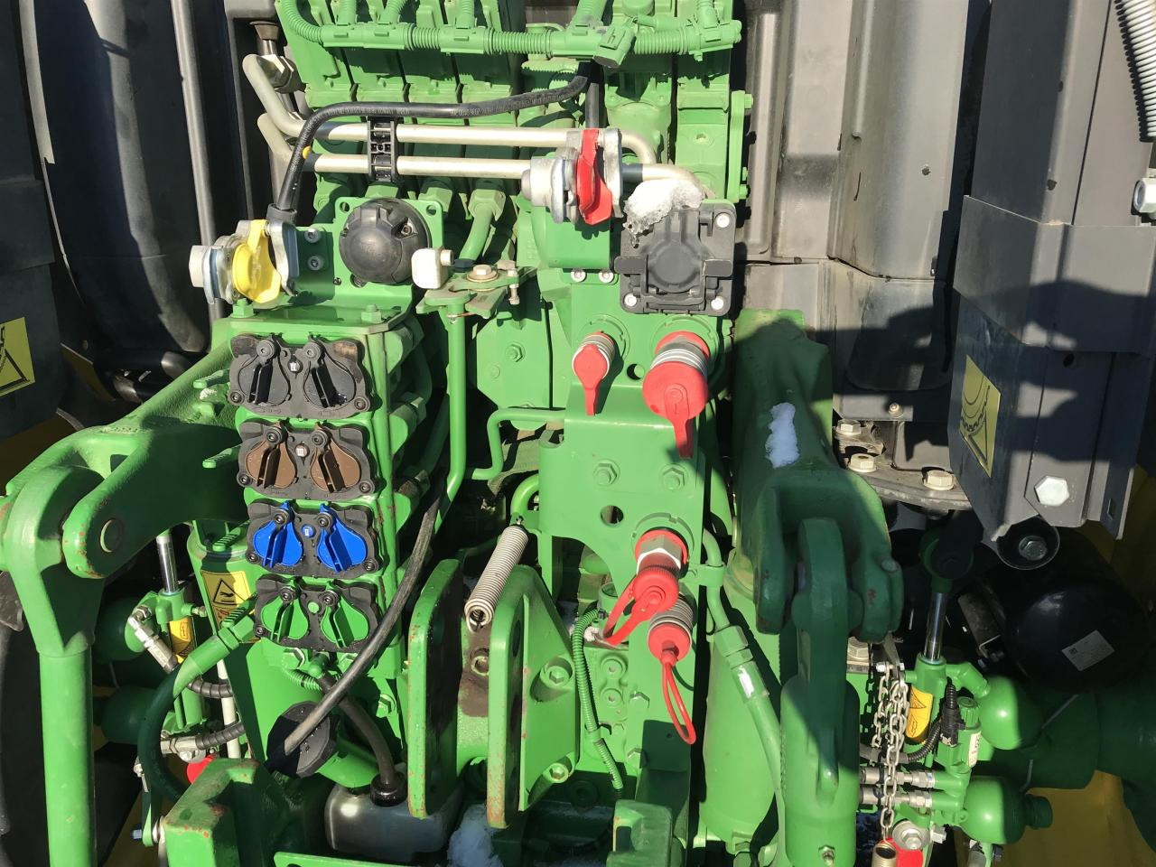 John Deere 6R 140 - Tractor: foto 4 John Deere 6R 140 - Tractor: foto 4