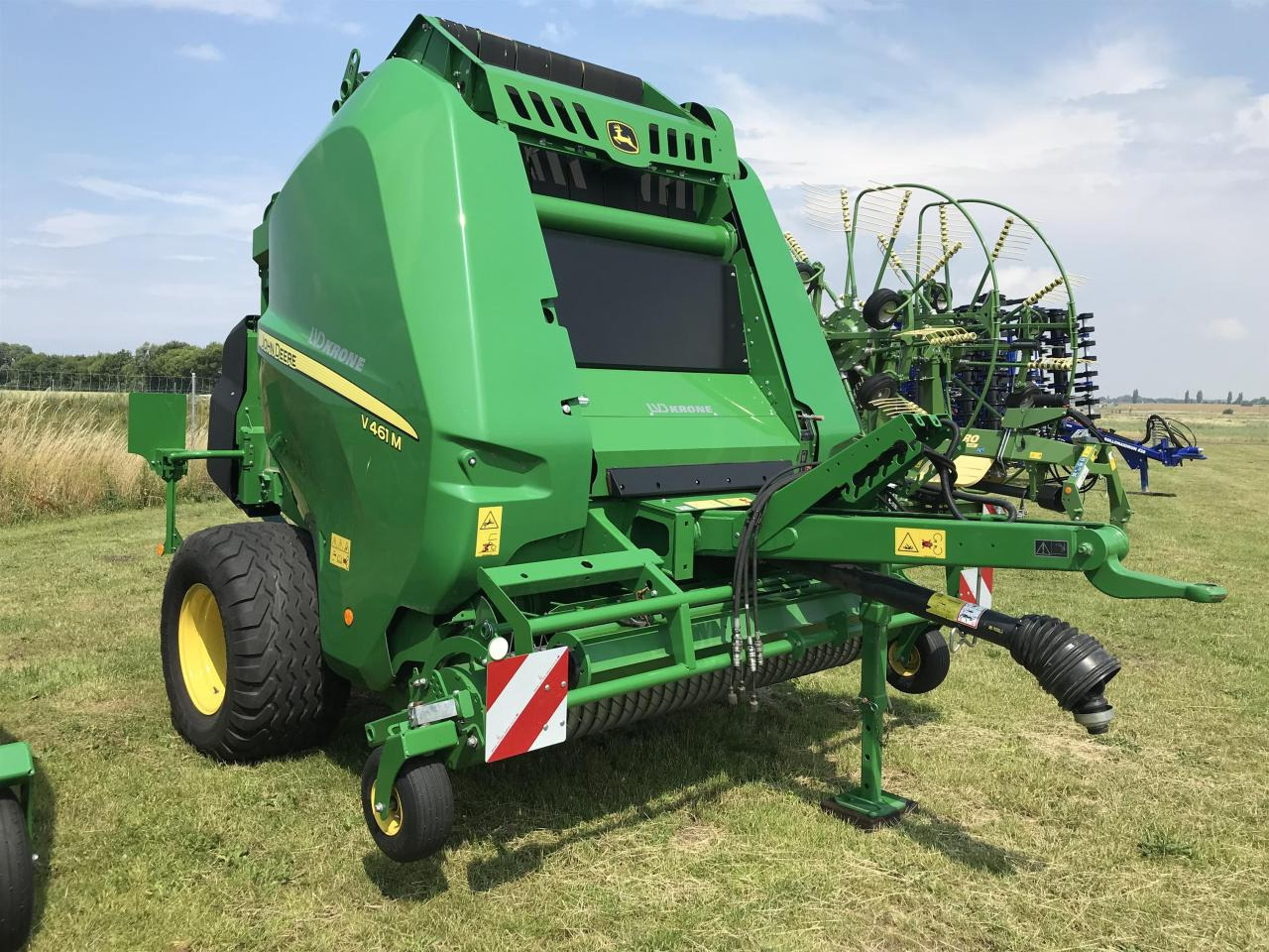 John Deere V461M - Rotoempacadora: foto 1 John Deere V461M - Rotoempacadora: foto 1