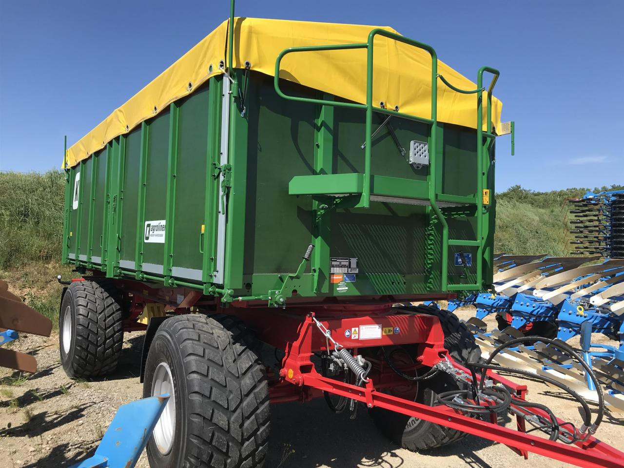 Kröger HKD 302 - Volquete remolque: foto 1 Kröger HKD 302 - Volquete remolque: foto 1