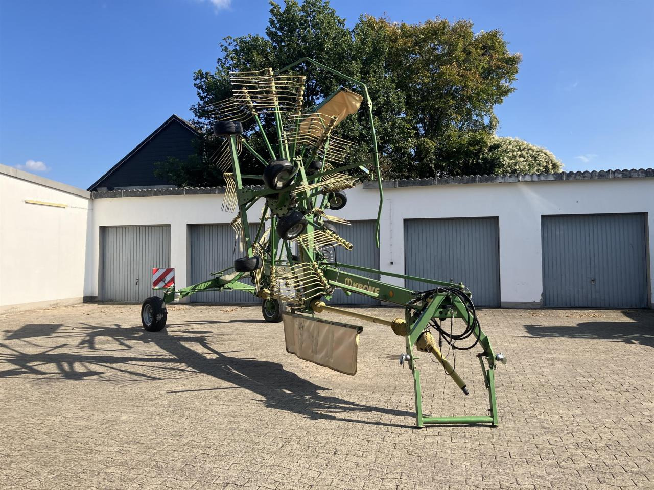Krone SWADRO 810 - Henificadora: foto 2 Krone SWADRO 810 - Henificadora: foto 2